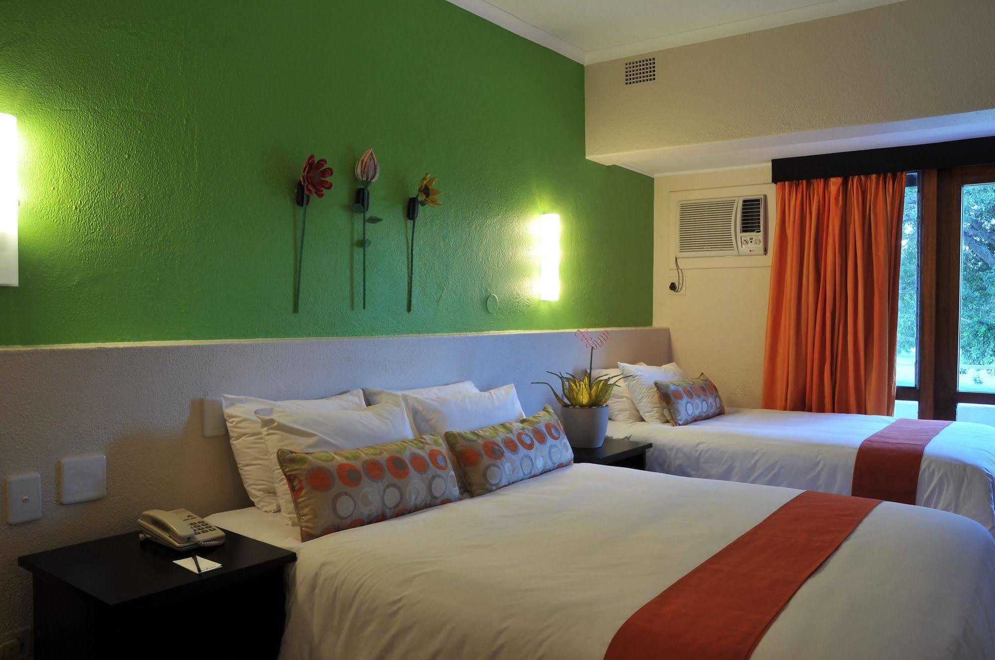 Protea Hotel Winkler وايت ريفر المظهر الخارجي الصورة